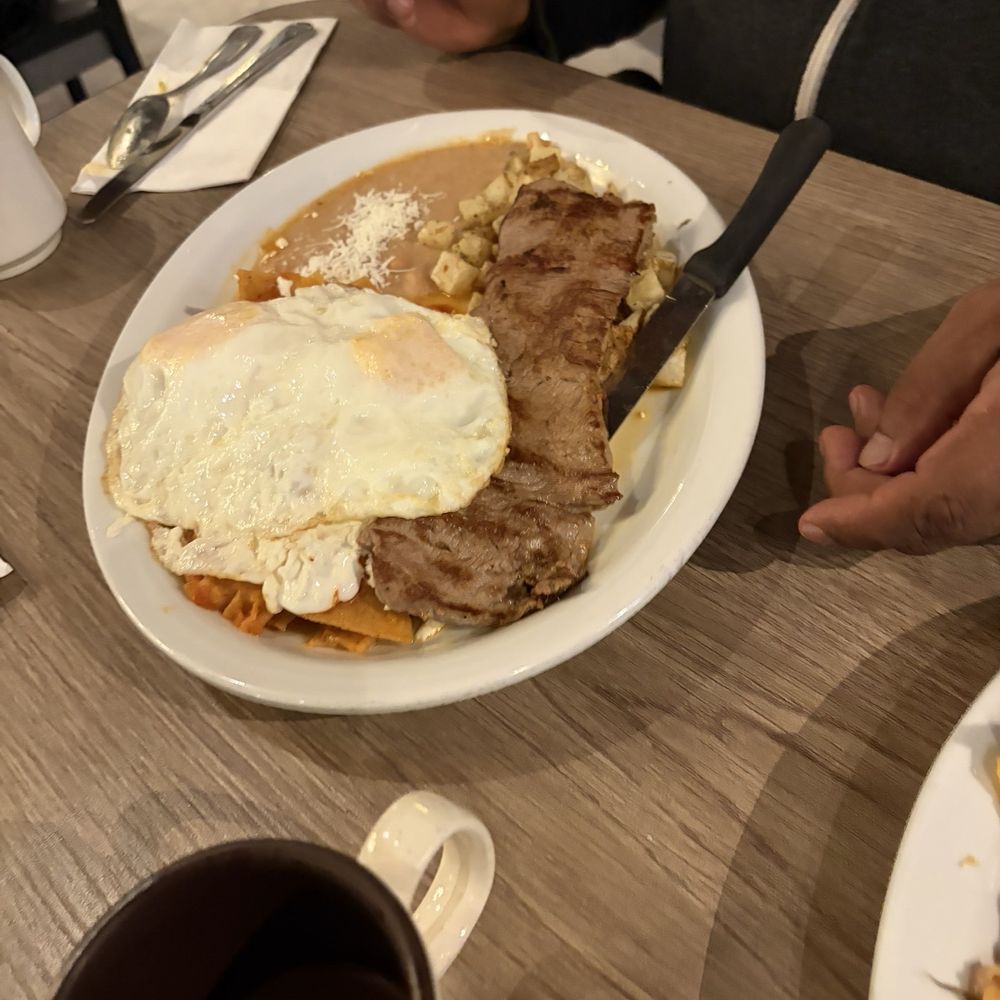 La Espadaña - Más chilaquiles - Mexican Near Me - Tijuana, BCN La Espadaña - Más chilaquiles - Mexican Near Me - Tijuana, BCN