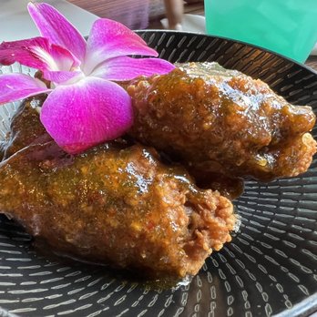 Vaka Restaurant - Sweet chili wings and cilantro - Sushi Bars Near Me - Lawrence, Massachusetts