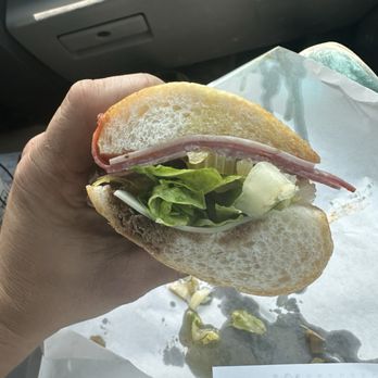 Vinnie's Sub Shop - Delis Near Me - Chicago, Illinois