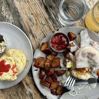 Milo - Wrecking Ball and an extra biscuit on the side. Absolutely delicious, filling and the best butter and jam. - Breakfast & Brunch Near Me - Waco, Texas