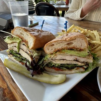 Cafe Dantorels - Dantorels Grilled Chicken Sandwich - Cafes Near Me - Sacramento, California Cafe Dantorels - Dantorels Grilled Chicken Sandwich - Cafes Near Me - Sacramento, California