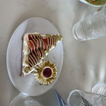 DiAnoia's Eatery - Strawberry cheesecake - Delis Near Me - Pittsburgh, Pennsylvania