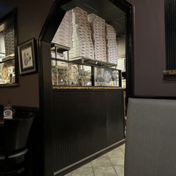 Denino's Pizza Place