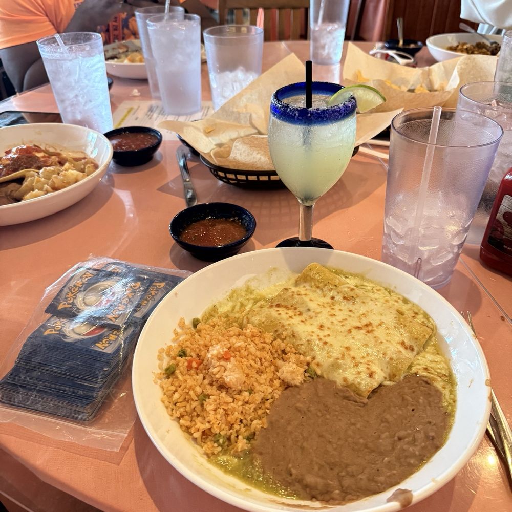 Green Chicken Enchiladas Green Chicken Enchiladas