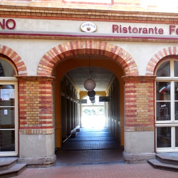 Ristorante Fellini - Eingang in der Passage - Italian Near Me - Köthen, ST Ristorante Fellini - Eingang in der Passage - Italian Near Me - Köthen, ST