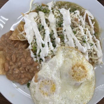 Rosabella's Cafe & Bakery - Chilaquiles Verde - Bakeries Near Me - Ventura, California Rosabella's Cafe & Bakery - Chilaquiles Verde - Bakeries Near Me - Ventura, California