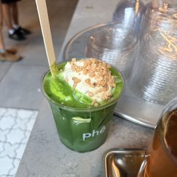 banana pudding matcha latte