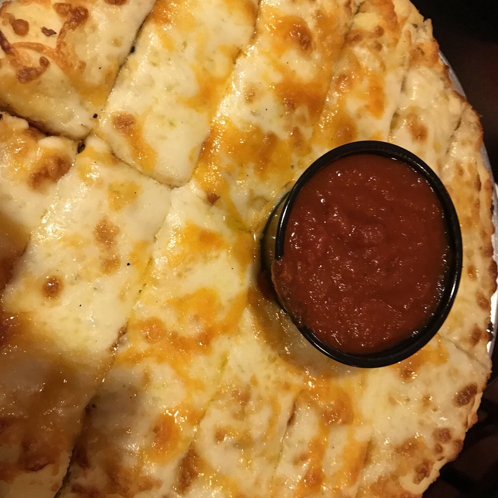 Fong's Pizza - Pizza Near Me - Des Moines, Iowa