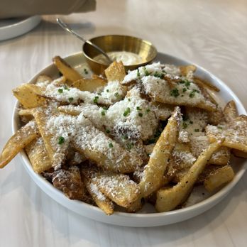 Taverne in the Sky - Truffle fries - American Near Me - Green Bay, Wisconsin Taverne in the Sky - Truffle fries - American Near Me - Green Bay, Wisconsin