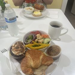 Cupcake Apothecary Bakery And Cafe - Garden salad, snickerdoodle cupcake, turkey Swiss panini on croissant