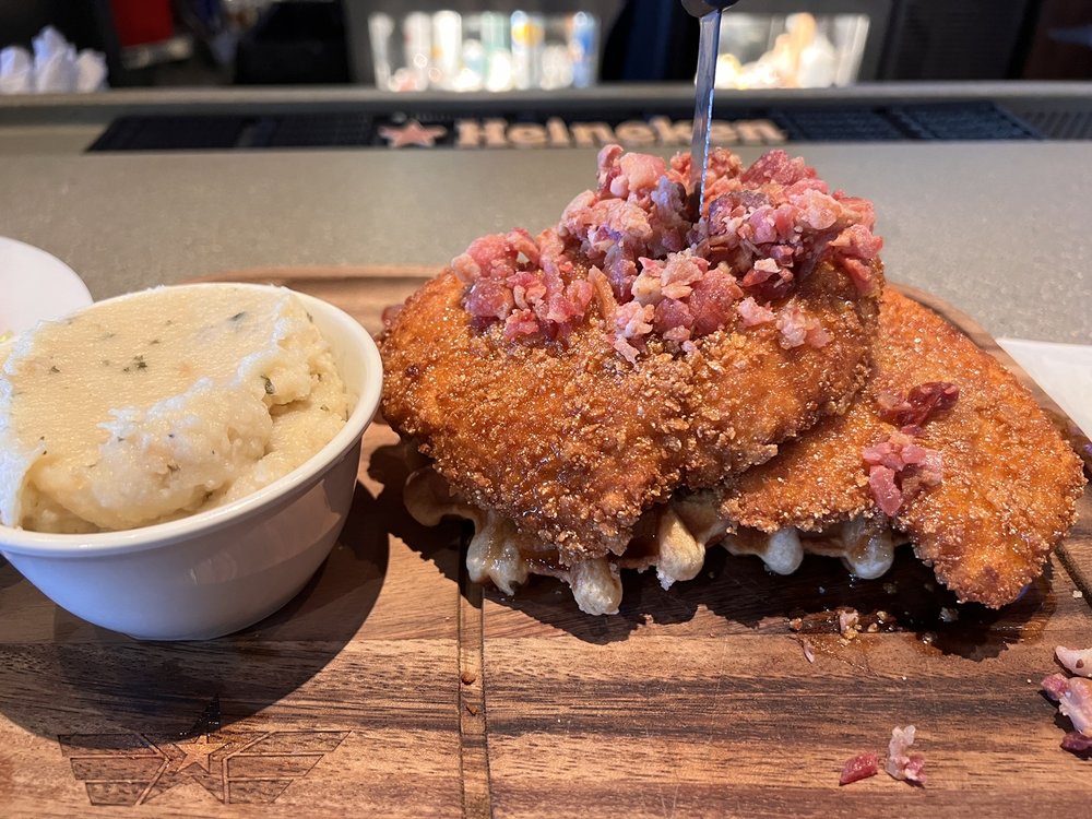 Social spots from Heroes West Sports Grill