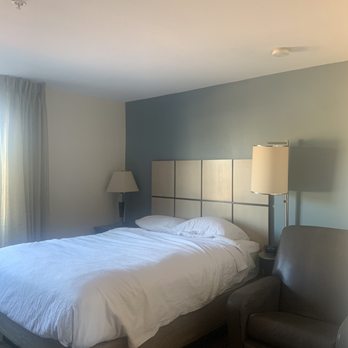 Sonesta Simply Suites Phoenix Glendale - Hotels Near Me - Phoenix, Arizona