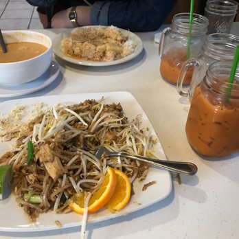 Folsom Thai - Pad Thai, Thai iced tea, and Massaman Curry! - Thai Near Me - Boulder, Colorado