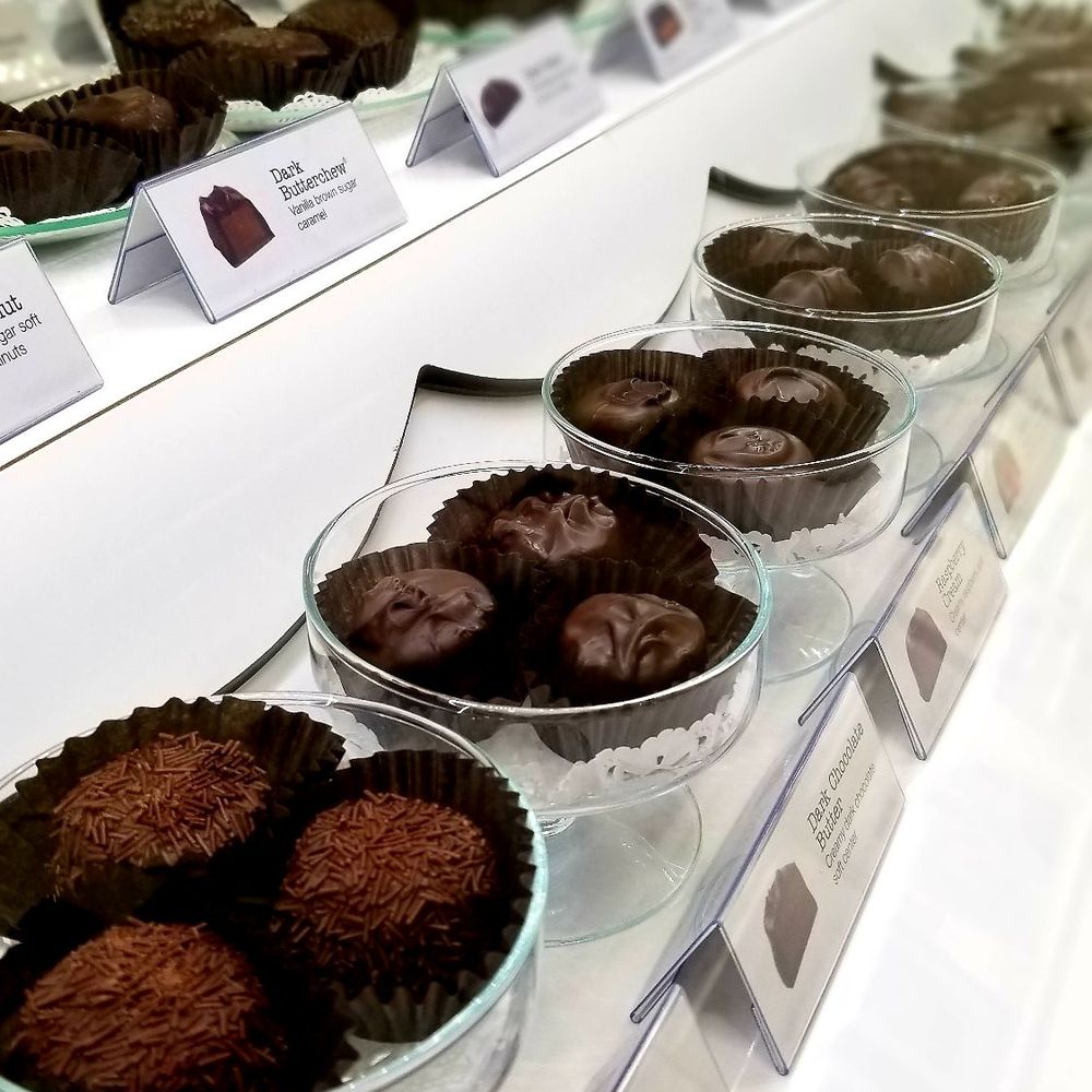 See's Candies - Candy Stores Near Me - Fresno, California