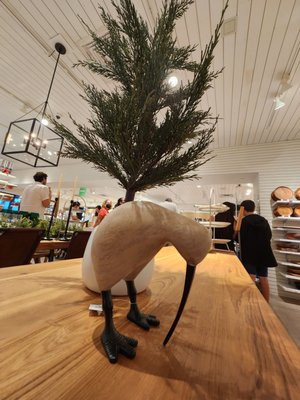 Crate & Barrel by null