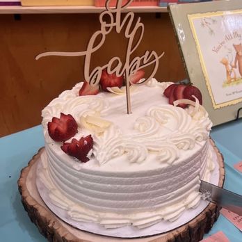 Divine Desserts - 8" round strawberry champagne cake - Bakeries Near Me - Loomis, California Divine Desserts - 8" round strawberry champagne cake - Bakeries Near Me - Loomis, California