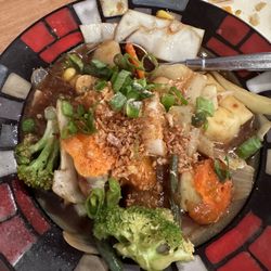 My Thai Table - This is a delicious Yellow Curry dish no protein. Protein comes with it if you like.
I ordered 1 Spice
