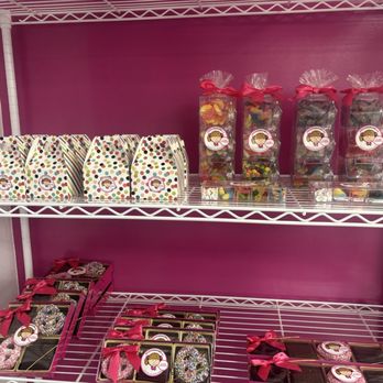 Mindy's Munchies - Selection of grab and go items - Chocolatiers & Shops Near Me - Midland Park, New Jersey Mindy's Munchies - Selection of grab and go items - Chocolatiers & Shops Near Me - Midland Park, New Jersey