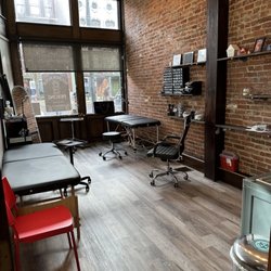 Golden Hour Piercing - Piercing area