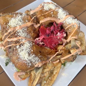 Area 337 - Pollo con tajadas - Puerto Rican Near Me - Lake Charles, Louisiana