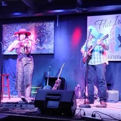 Flatiron Crossroads - Mean Mary and Frank James putting on a fun show and showing us how it's done!