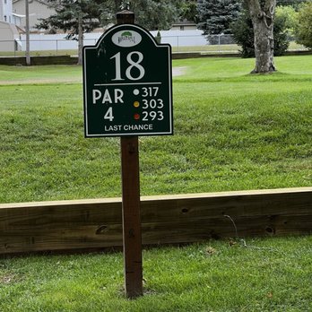 Maple Hill Golf - Golf Near Me - Grandville, Michigan Maple Hill Golf - Golf Near Me - Grandville, Michigan