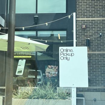 sweetgreen - Healthy Salads, Wraps, and Bowls - Online pickup parking - Salad Near Me - Southlake, Texas sweetgreen - Healthy Salads, Wraps, and Bowls - Online pickup parking - Salad Near Me - Southlake, Texas