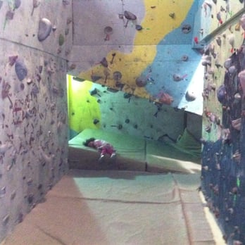 Lakeshore Academy - Gymnastics Near Me - Chicago, Illinois