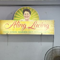 Aling Lucing Sisig - Along Lucing