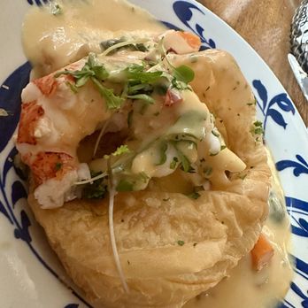 Christiana Campbell's Tavern - Seafood Pye - American Near Me - Williamsburg, Virginia