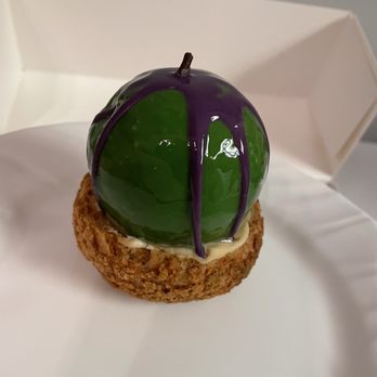 Beta5 Chocolates - Caramel apple cream puff - Chocolatiers & Shops Near Me - Vancouver, British Columbia