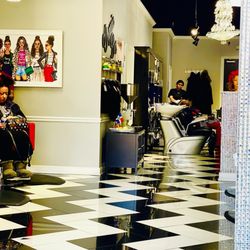 Salon 809 - A Dominican Hair Salon