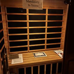 Chiropractic Wellness Center - Dr. Jennifer Henrique - Infrared sauna