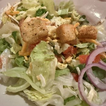 Santa Fe Cattle - House Salad with Italian Dressing - Steakhouses Near Me - Midwest City, Oklahoma