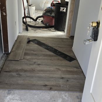 Como Fencing And Deck - Flooring Near Me - Columbia, Missouri Como Fencing And Deck - Flooring Near Me - Columbia, Missouri