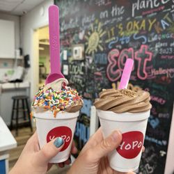 Yogurt Pump - Oreo + European chocolate with sprinkles & European chocolate with Reese's, Twix & cookie dough