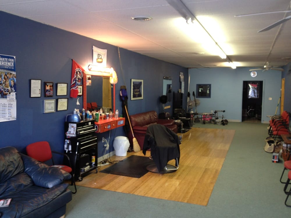Legendary Cuts Barber Shop Logo