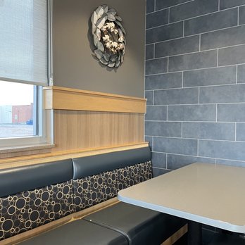 Culver's - Seating - Fast Food Near Me - Bullhead City, Arizona