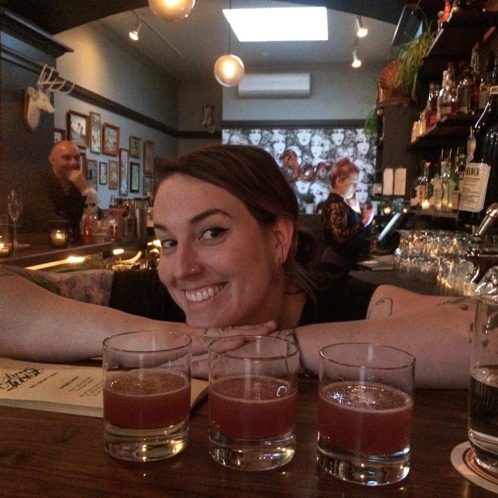 OLIVER’S TWIST CLOSED 10 Photos & 28 Reviews 3217 W McGraw St