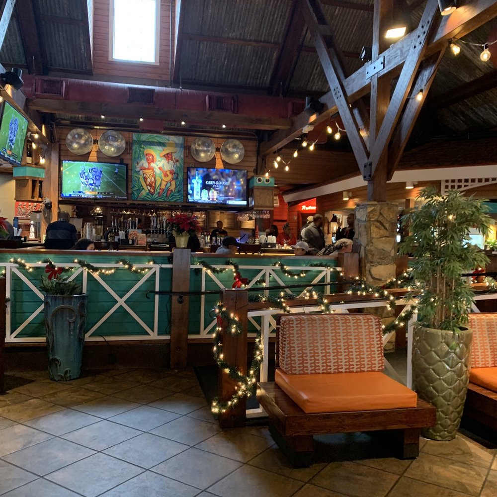 Bahama Breeze - Lobby - Caribbean Near Me - Duluth, Georgia Bahama Breeze - Lobby - Caribbean Near Me - Duluth, Georgia