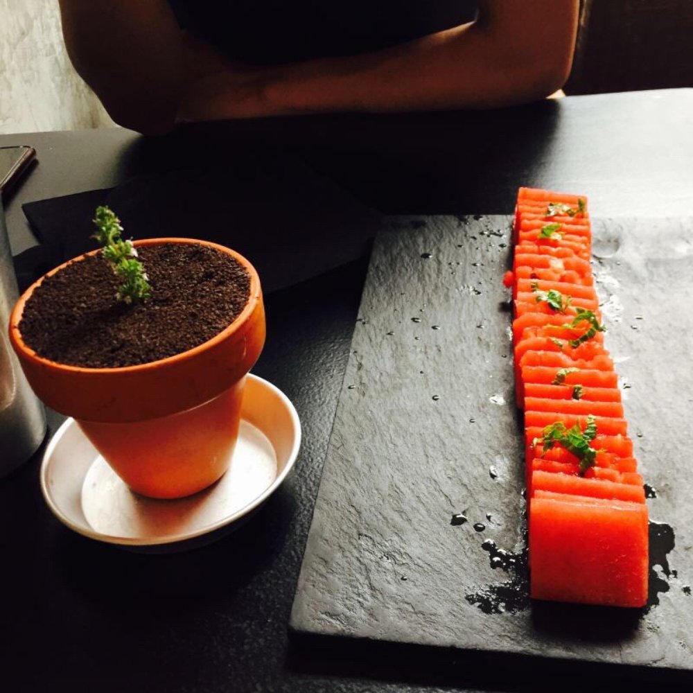 Cantina 32 - Cheesecake (with chocolate and banana) and watermelon sashimi - Modern European Near Me - Porto, 13 Cantina 32 - Cheesecake (with chocolate and banana) and watermelon sashimi - Modern European Near Me - Porto, 13