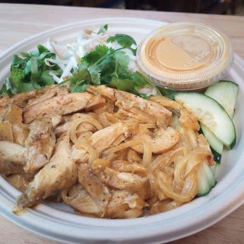 Basu - Curry Chicken Rice Bowl (carry out) - Coffee & Tea Near Me - Northbrook, Illinois Basu - Curry Chicken Rice Bowl (carry out) - Coffee & Tea Near Me - Northbrook, Illinois