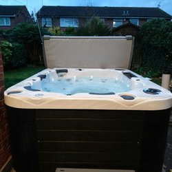 Carefree Spas - 4 Person Hot Tubs Littleton