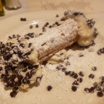 Mulberry Street Restaurant - Very good cannoli. - Italian Near Me - Woodbridge, New Jersey