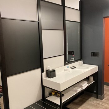 Aloft by Marriott Omaha West - Bathroom - Hotels Near Me - Omaha, Nebraska
