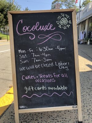 Cocoluxe Fine Pastries by null