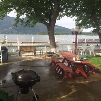 Lake Place Resort - Resorts Near Me - Glenhaven, California Lake Place Resort - Resorts Near Me - Glenhaven, California