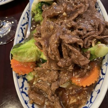 Chili Thai Restaurant - Garlic Beef - Thai Near Me - Puyallup, Washington Chili Thai Restaurant - Garlic Beef - Thai Near Me - Puyallup, Washington