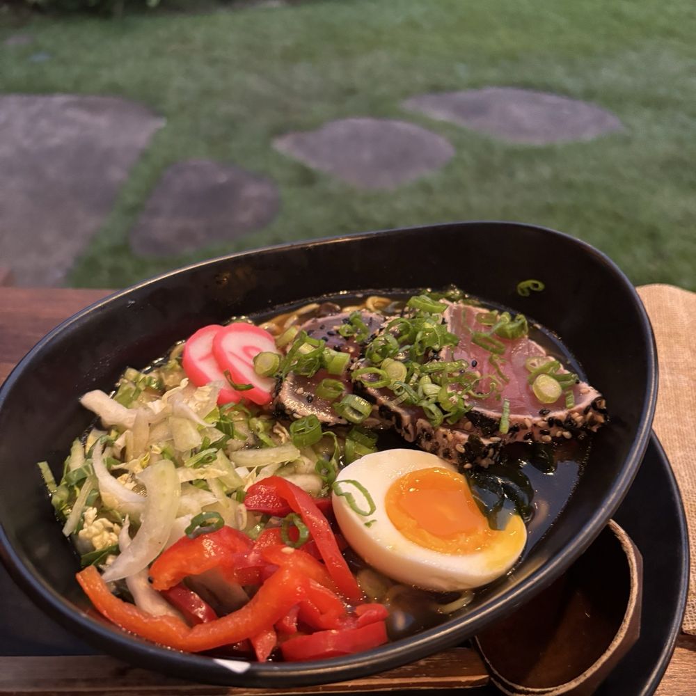 Ama - Ahi tuna ramen - Cocktail Bars Near Me - Hanalei, Hawaii
