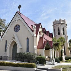 St. Peter's Episcopal Church - Historic church